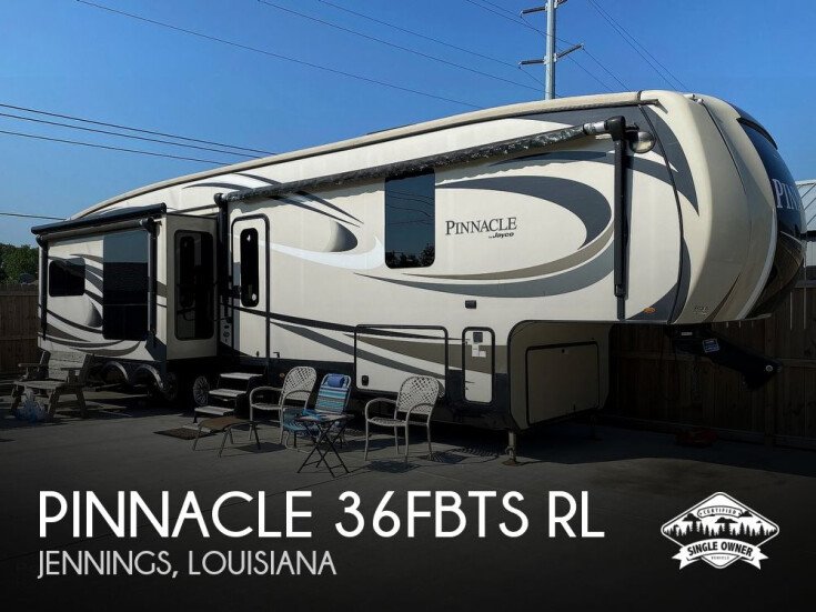 Thumbnail Photo undefined for 2017 JAYCO Pinnacle